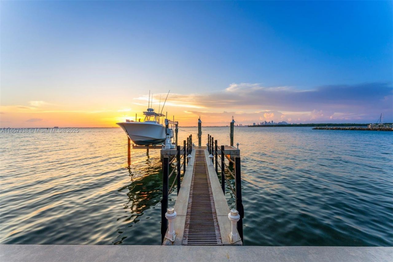 230 Harbor Drive, Key Biscayne, FL 33149 Photo