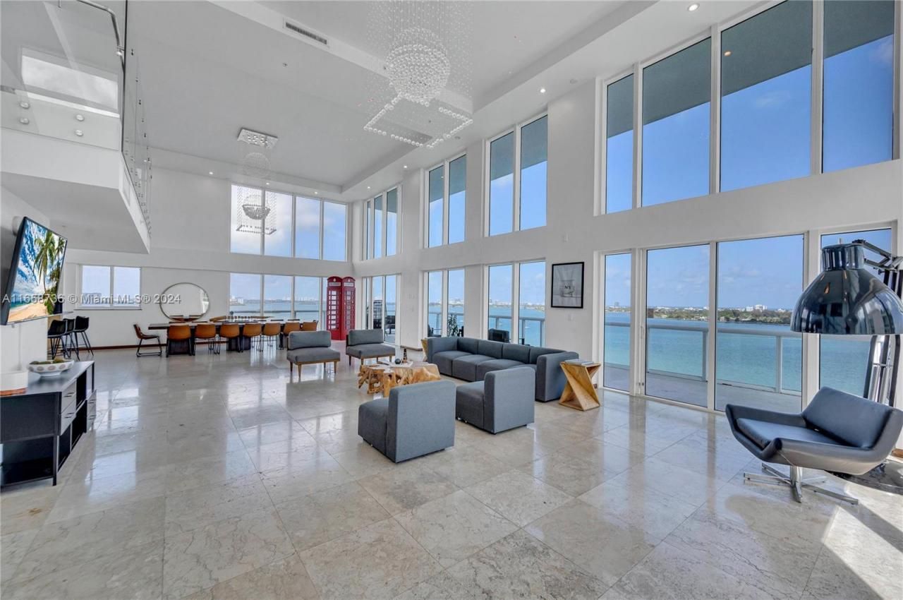 7939 East Dr, Unit 15, North Bay Village, FL 33141 Photo