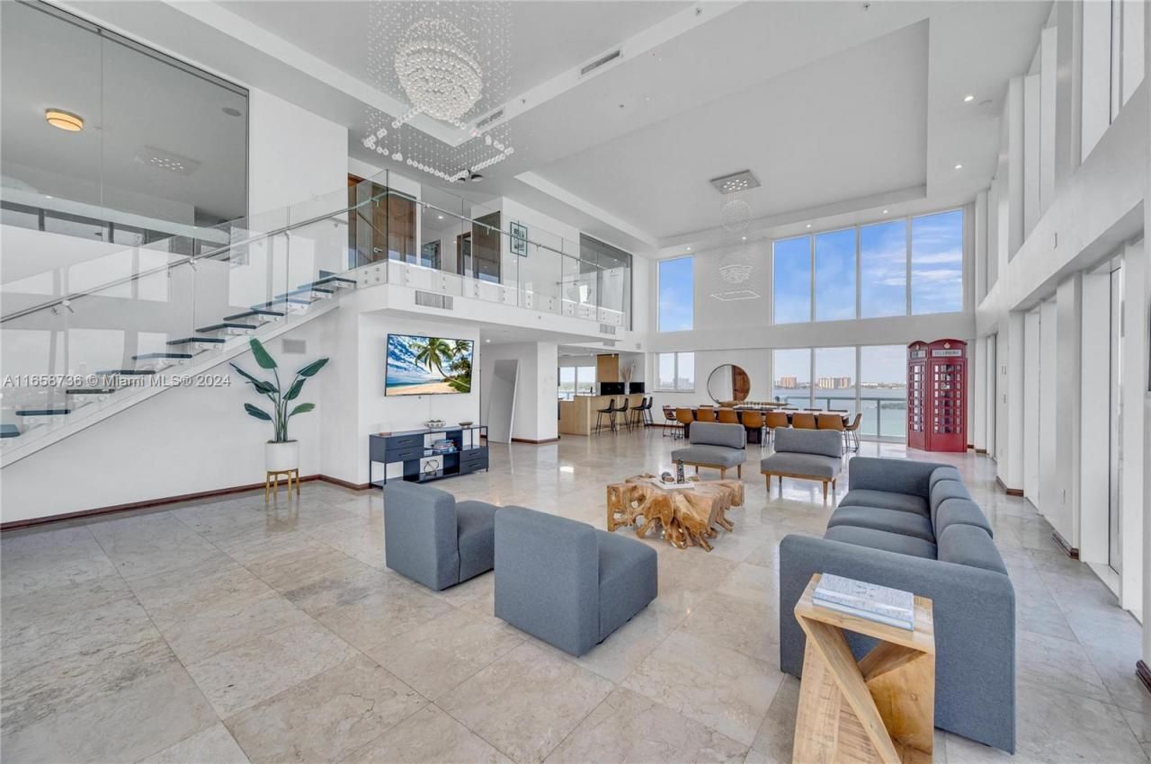 7939 East Dr, Unit 15, North Bay Village, FL 33141 Photo