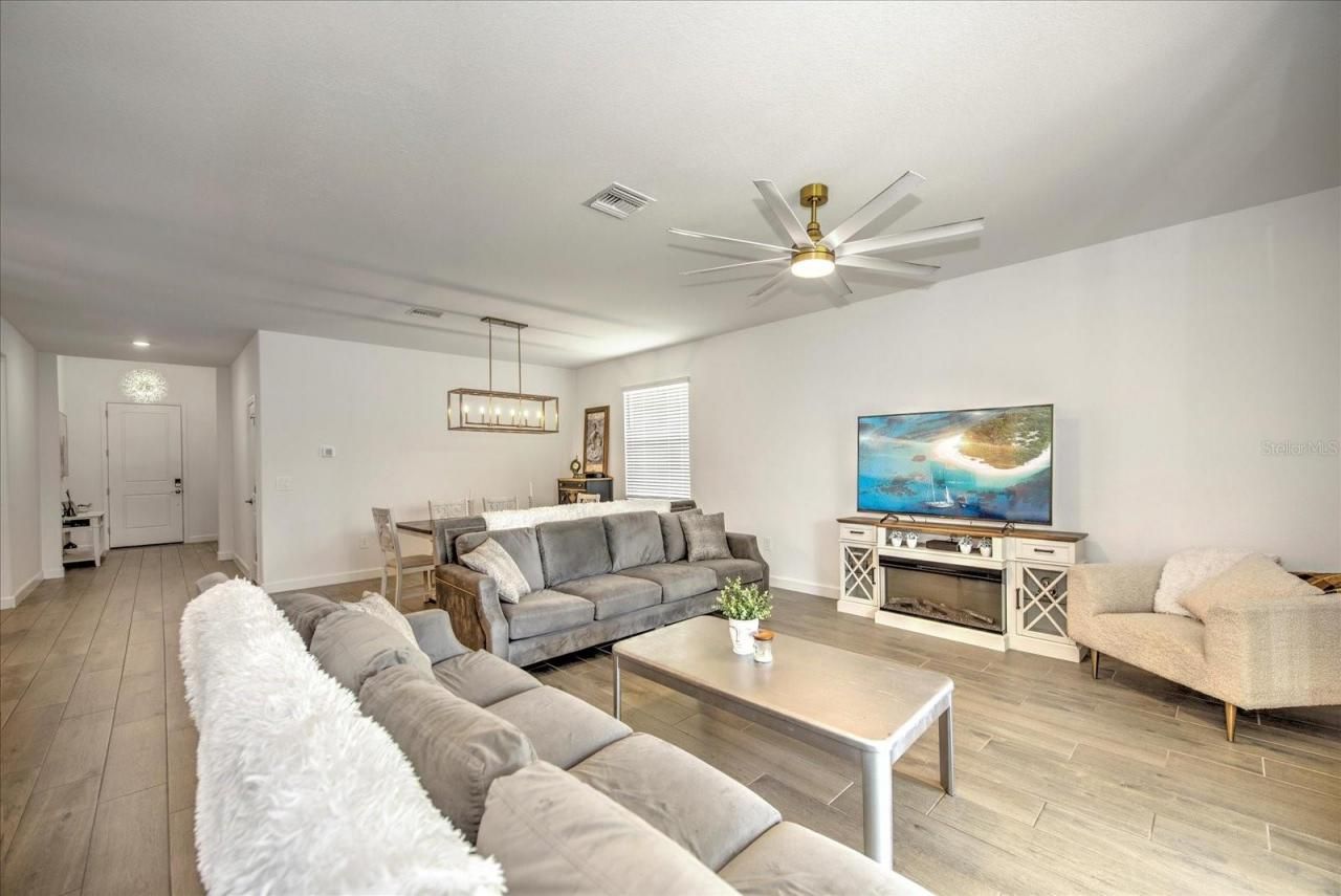 3254 Weston Manor Drive, Alva, FL 33920 Photo