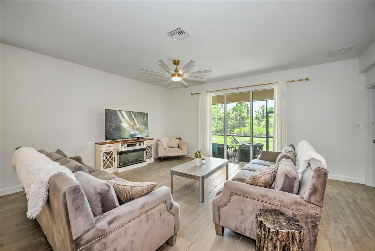 3254 Weston Manor Drive, Alva, FL 33920 Photo