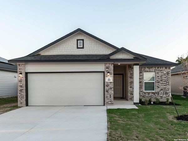 305 JEAN ST, Seguin, TX 78155