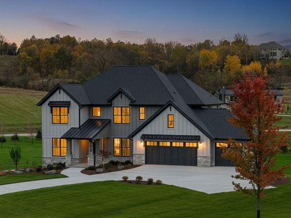 795 Irvin Lane SW, Rochester, MN 55902