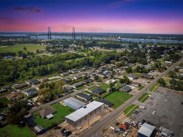 760 PAUL MAILLARD Road, Luling, LA 70070