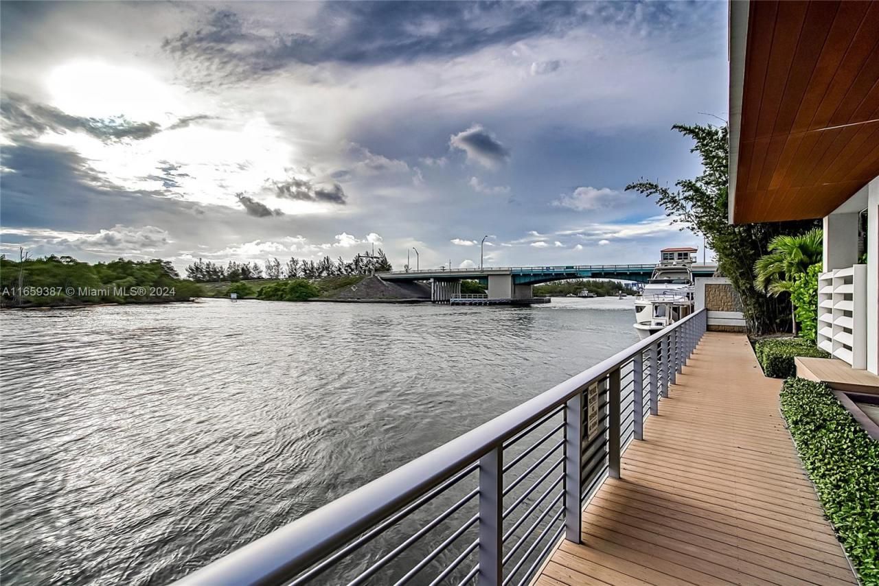 Please Call For Address, Unit 2N, Hollywood, FL 33019 Photo