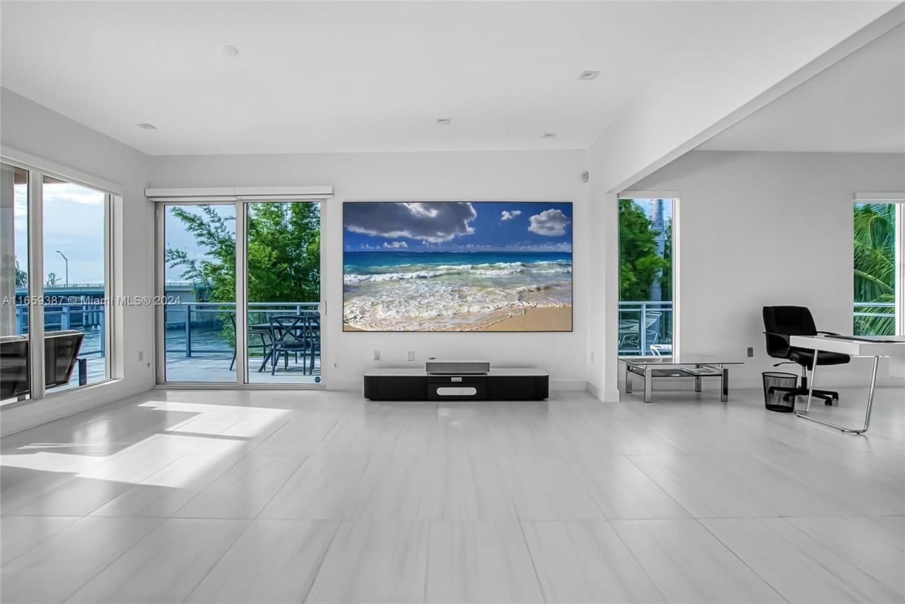 Please Call For Address, Unit 2N, Hollywood, FL 33019 Photo