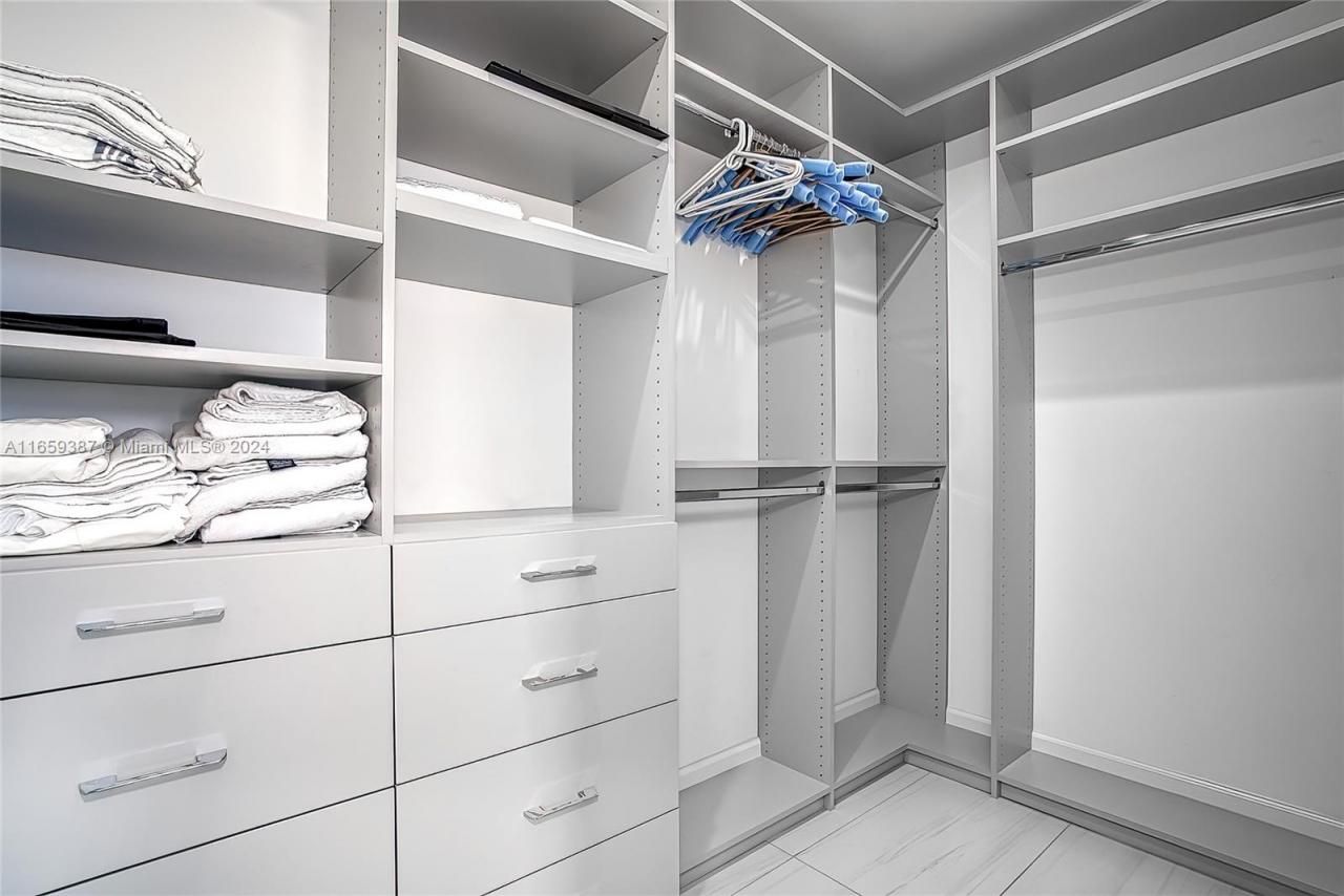 Please Call For Address, Unit 2N, Hollywood, FL 33019 Photo