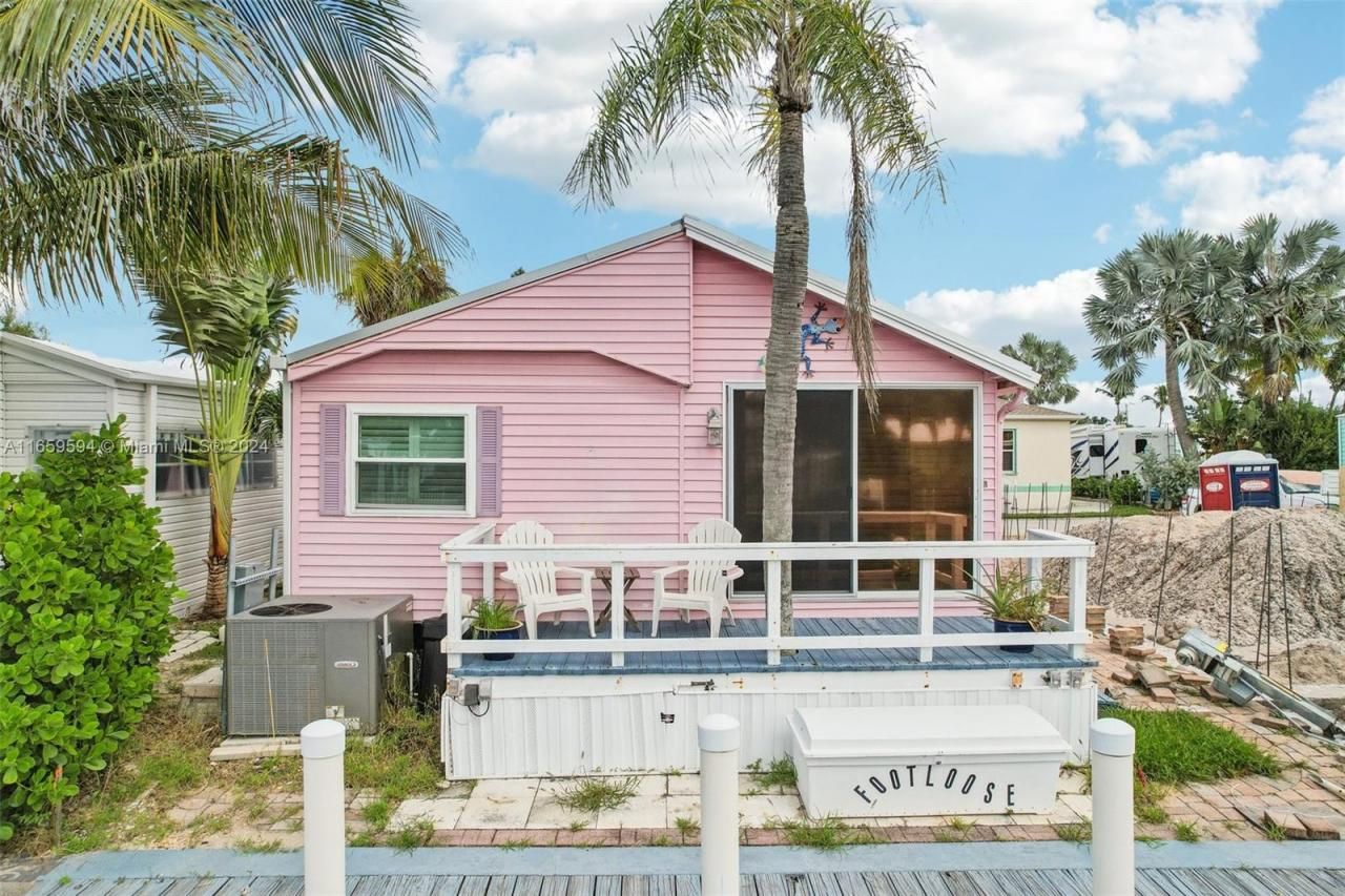 10851 S Ocean Dr #135, Jensen Beach, FL 34957 Photo