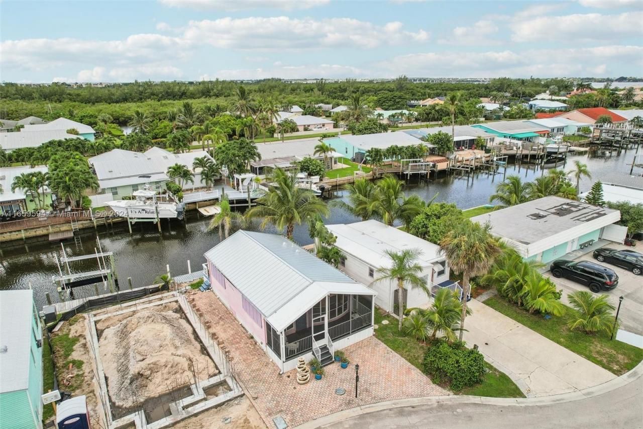 10851 S Ocean Dr #135, Jensen Beach, FL 34957 Photo