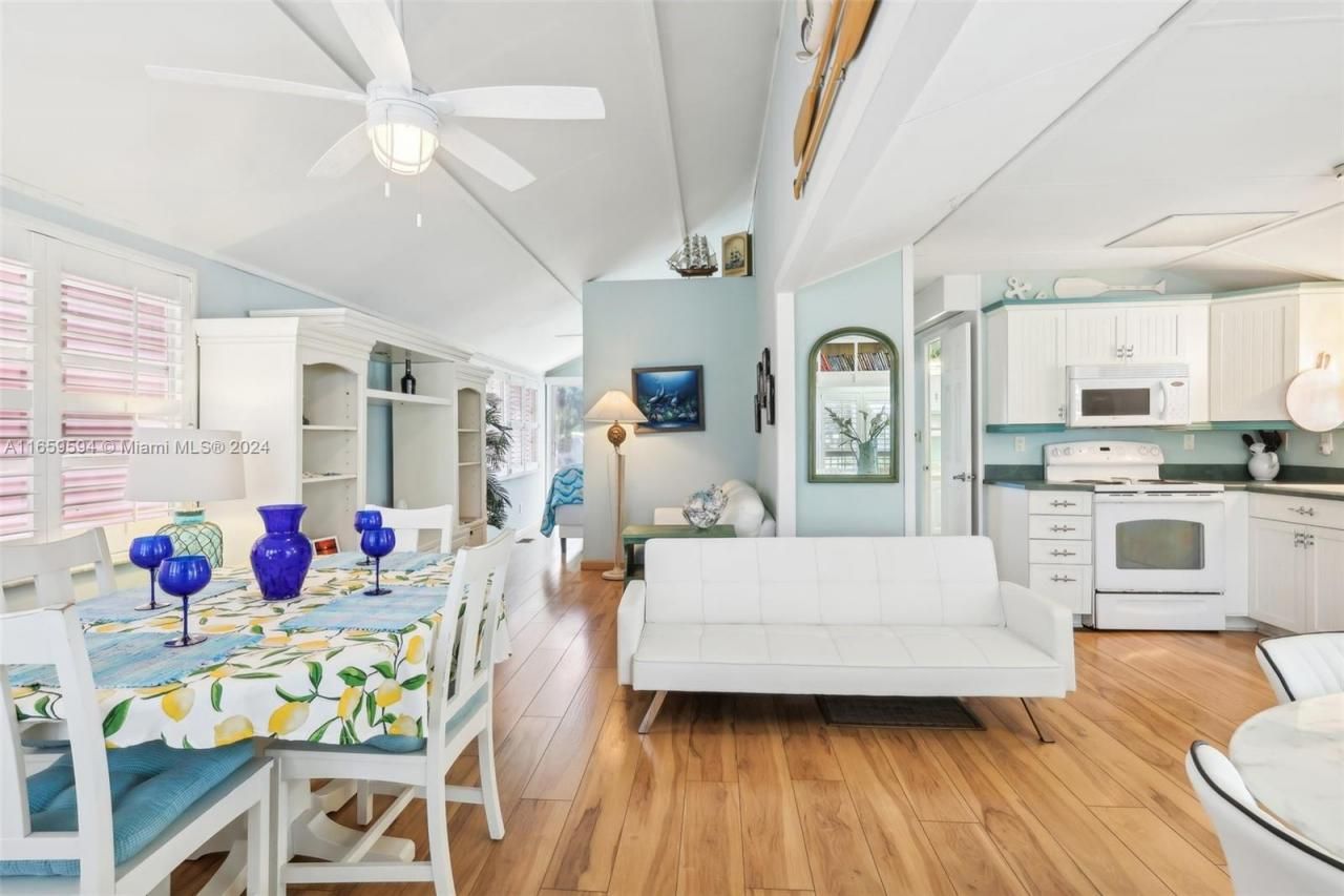 10851 S Ocean Dr #135, Jensen Beach, FL 34957 Photo