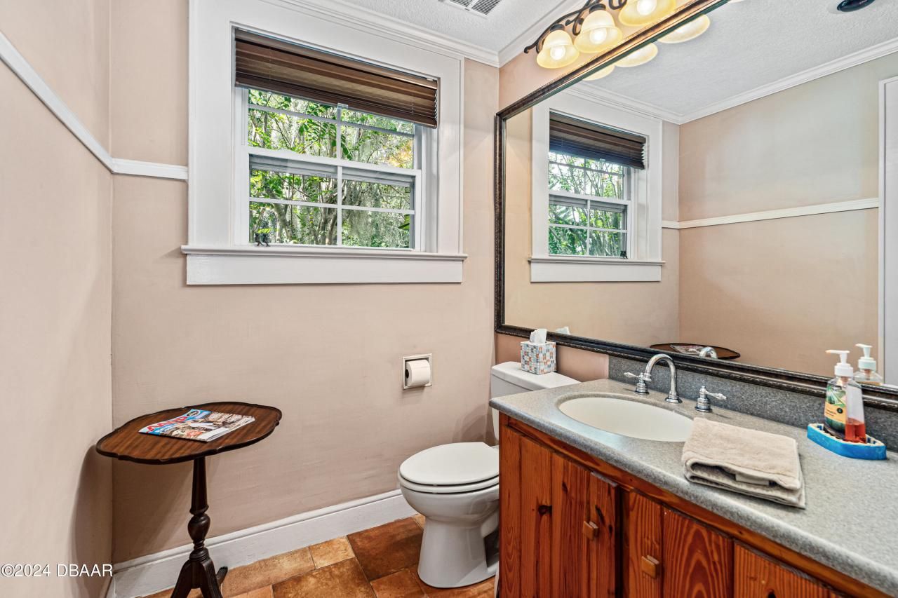 1206 S Riverside Drive, New Smyrna Beach, FL 32168 Photo