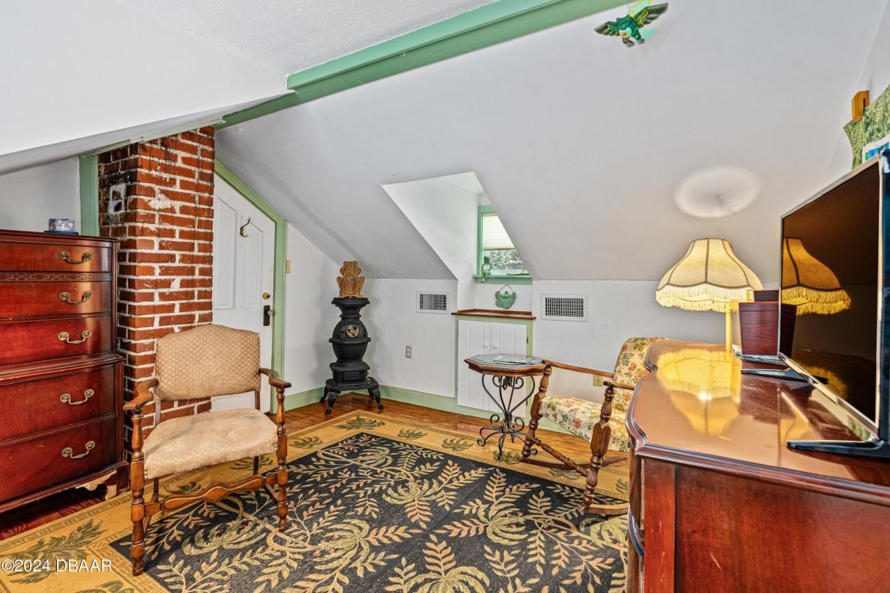 1206 S Riverside Drive, New Smyrna Beach, FL 32168 Photo