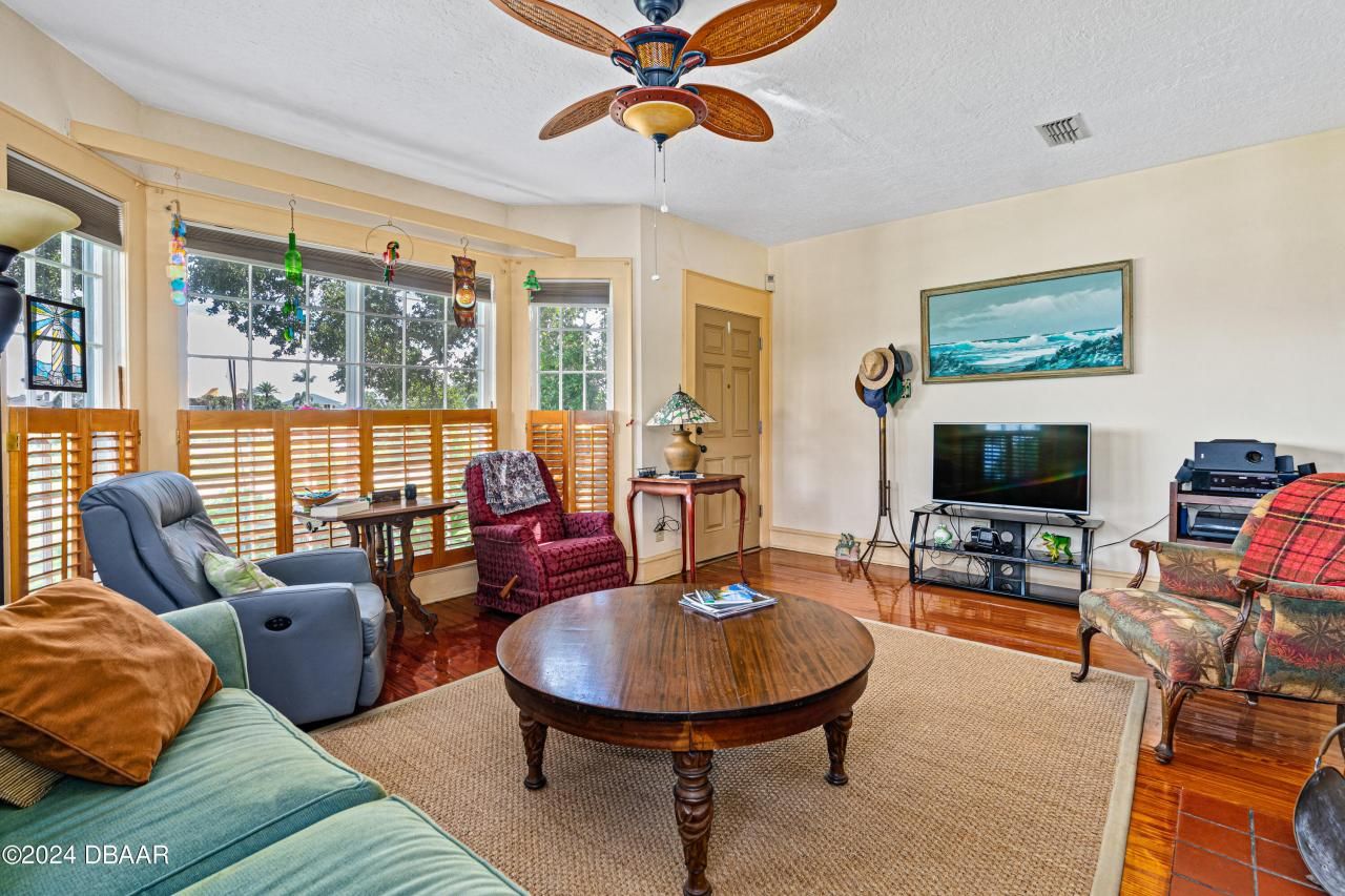 1206 S Riverside Drive, New Smyrna Beach, FL 32168 Photo