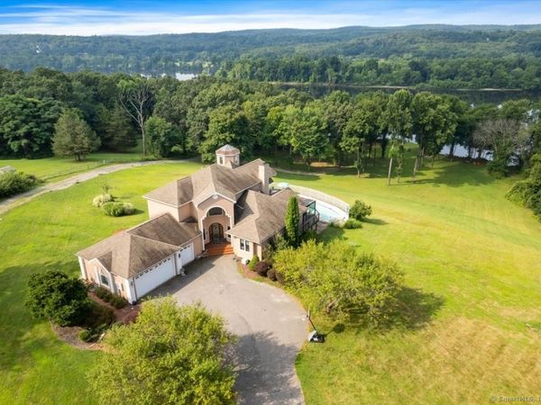 195 Injun Hollow, Haddam, CT 06424