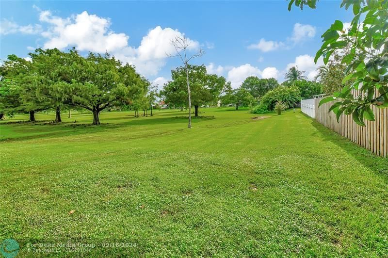 5105 Arbor Glen Circle, Lake Worth, FL 33463 Photo