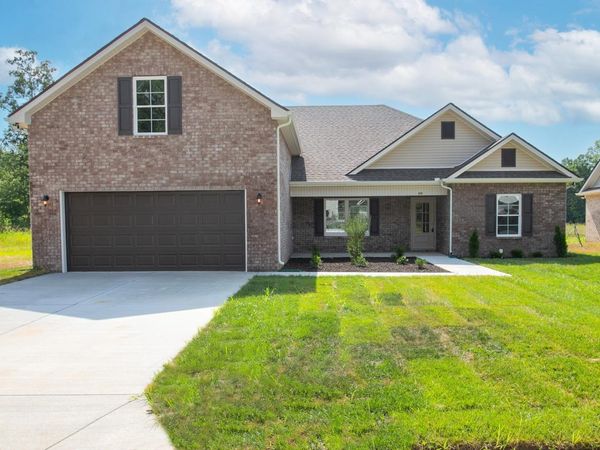 130 Brooklyn Avenue, Manchester, TN 37355