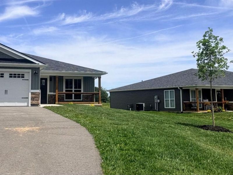 7615 Pea Ridge Road, Unit B, Hillsboro, OH 45133 Photo 2