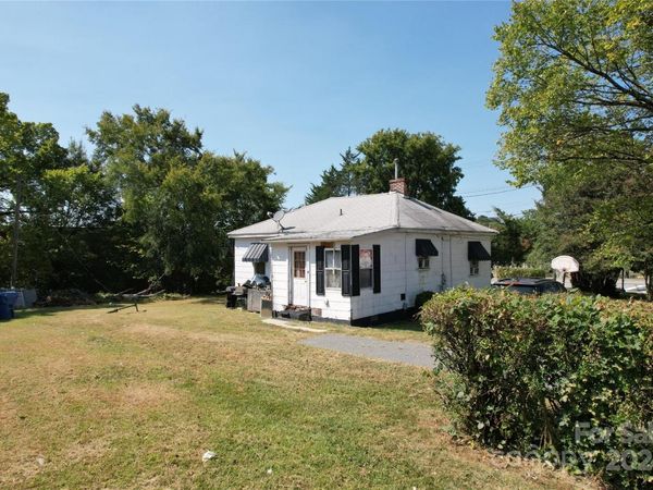 110 Sims Parkway, Harrisburg, NC 28075