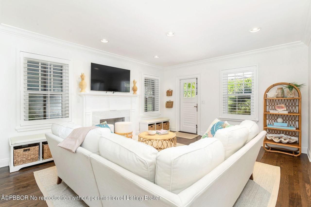 231 Cocoanut Row, Palm Beach, FL 33480 Photo