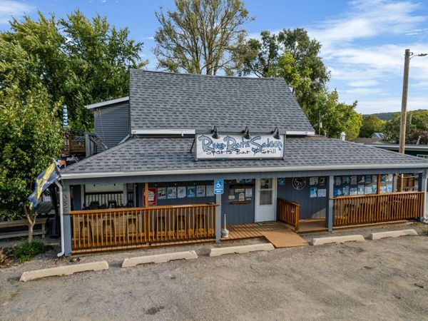 356 W 16th St, Buffalo City, WI 54622