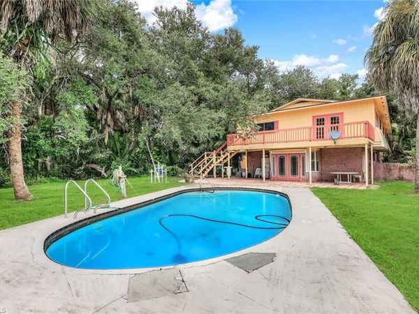 18191 Slater RD, NORTH FORT MYERS, FL 33917