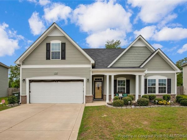 5733 Pondhaven Drive, Fayetteville, NC 28314