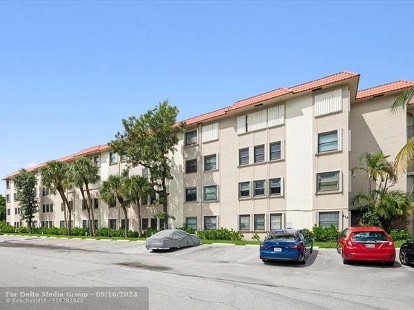 615 NE 12th Avenue, Unit 112, Fort Lauderdale, FL 33304