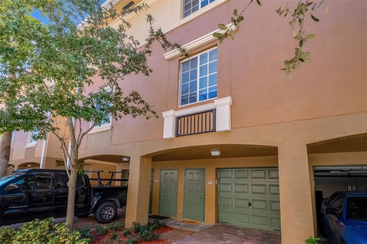 2965 NE 185th St, Unit 1509, Aventura, FL 33180 Photo