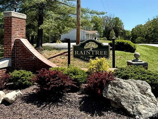 9909 Sassafras Drive, Hillsboro, MO 63050