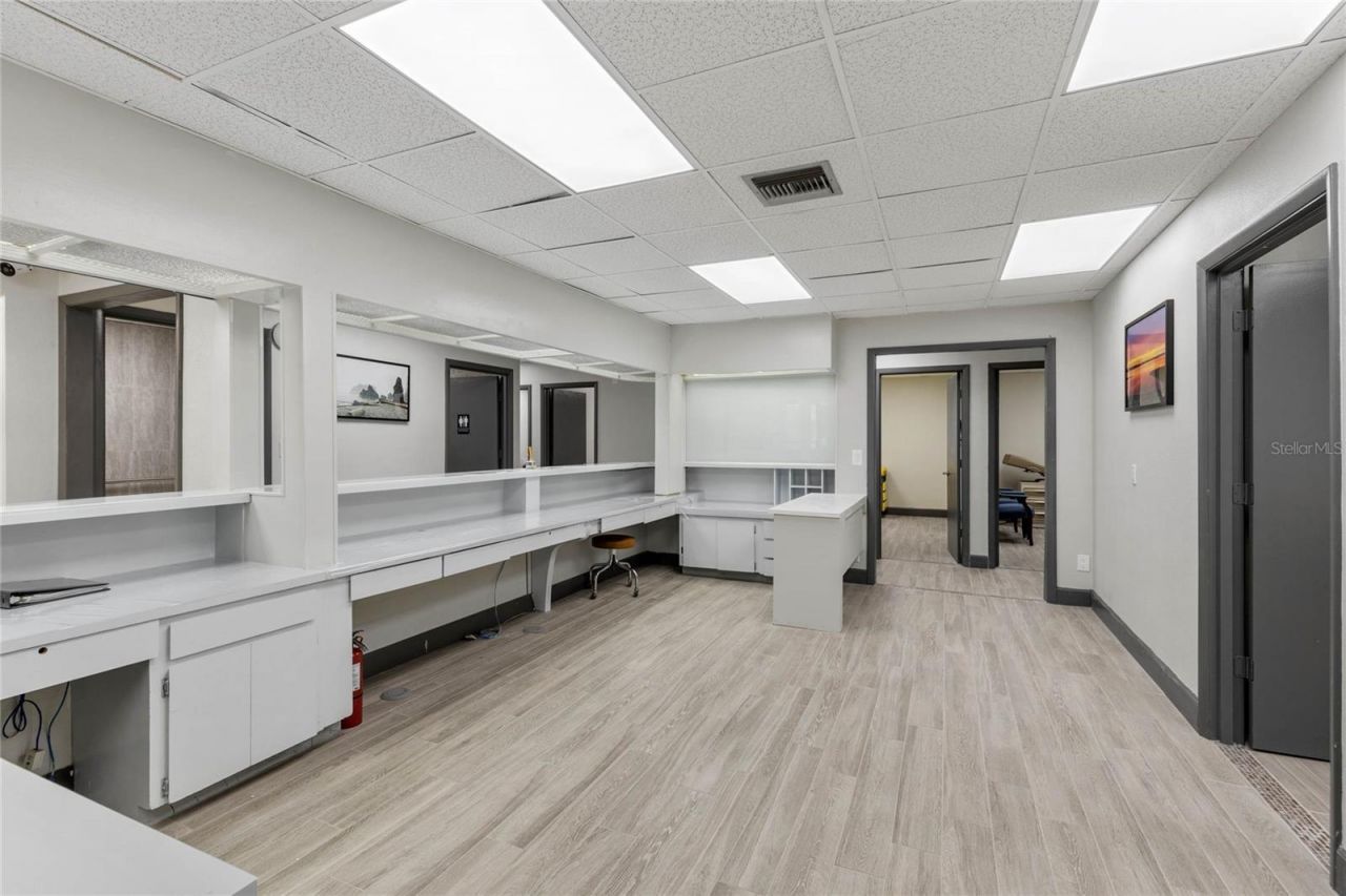 901 N Grove St  / Sr 19, Eustis, FL 32726 Photo