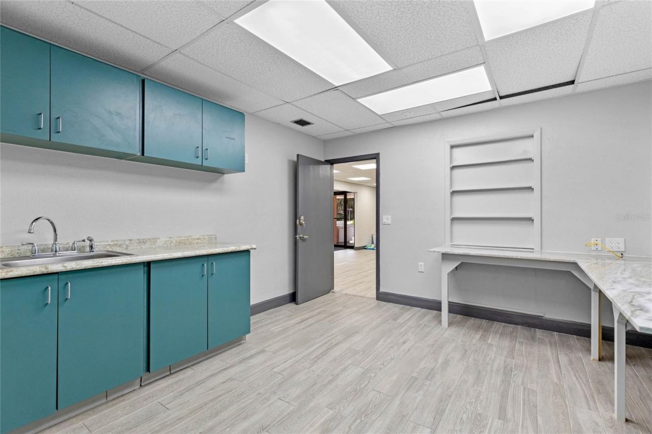 901 N Grove St  / Sr 19, Eustis, FL 32726 Photo