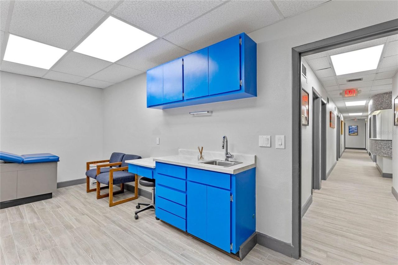 901 N Grove St  / Sr 19, Eustis, FL 32726 Photo