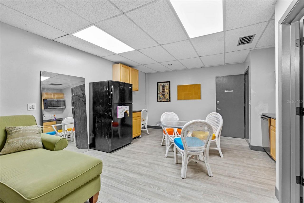 901 N Grove St  / Sr 19, Eustis, FL 32726 Photo