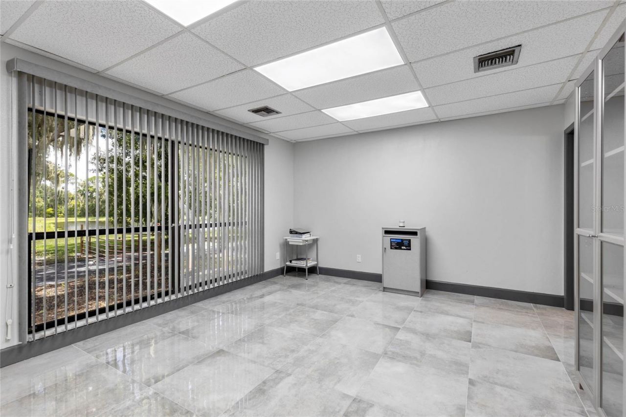 901 N Grove St  / Sr 19, Eustis, FL 32726 Photo