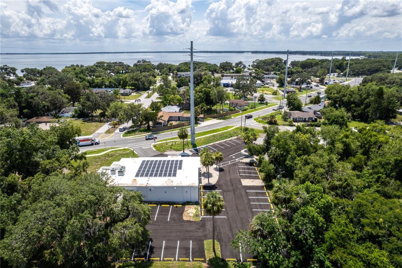 901 N Grove St  / Sr 19, Eustis, FL 32726 Photo