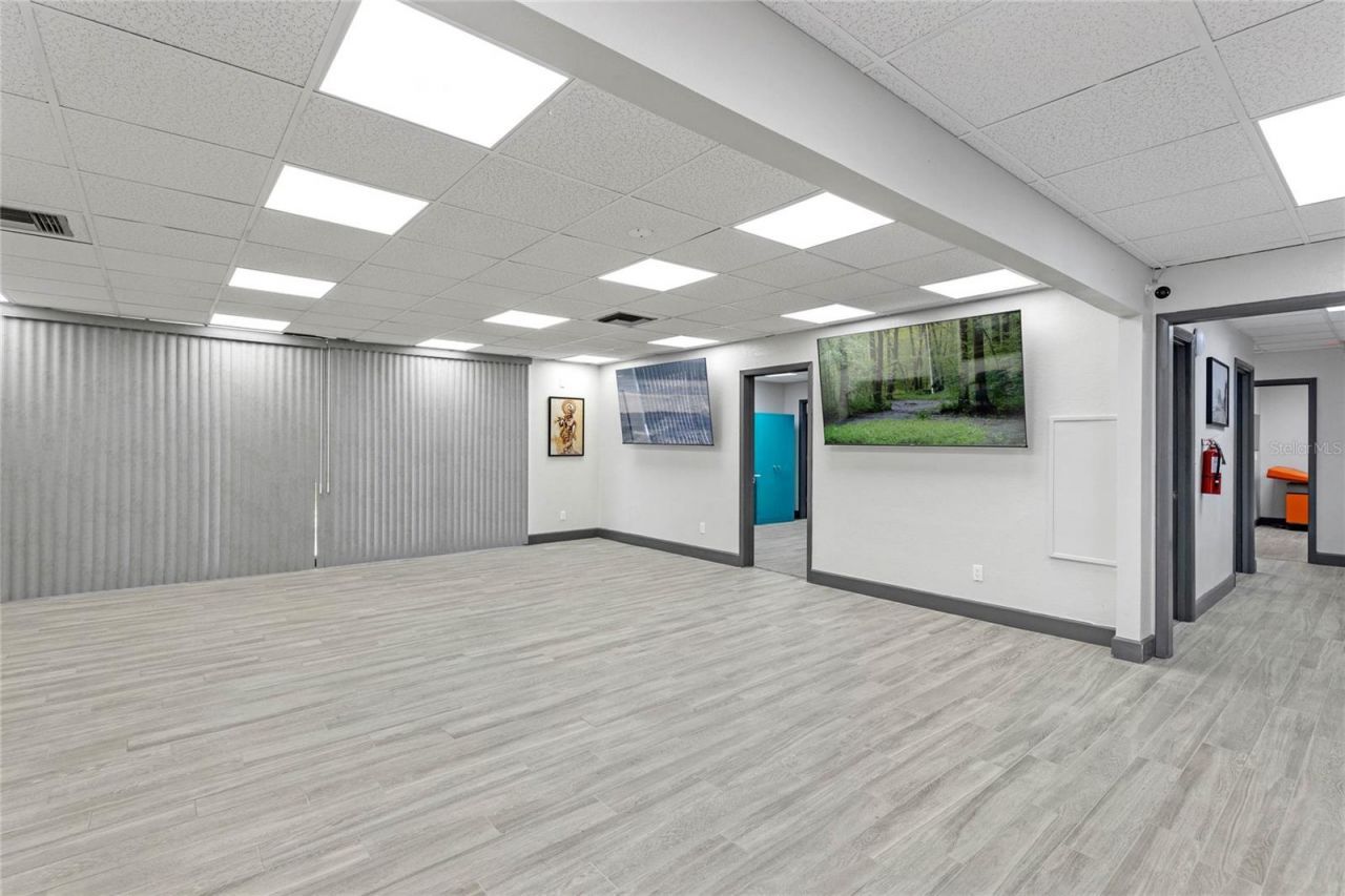 901 N Grove St  / Sr 19, Eustis, FL 32726 Photo