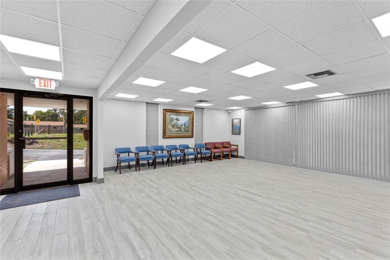 901 N Grove St  / Sr 19, Eustis, FL 32726 Photo