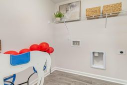 1015 Garden Sprout Dr photo 4