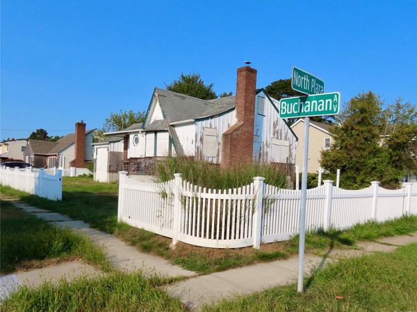 44 Buchanan Avenue, Amityville, NY 11701