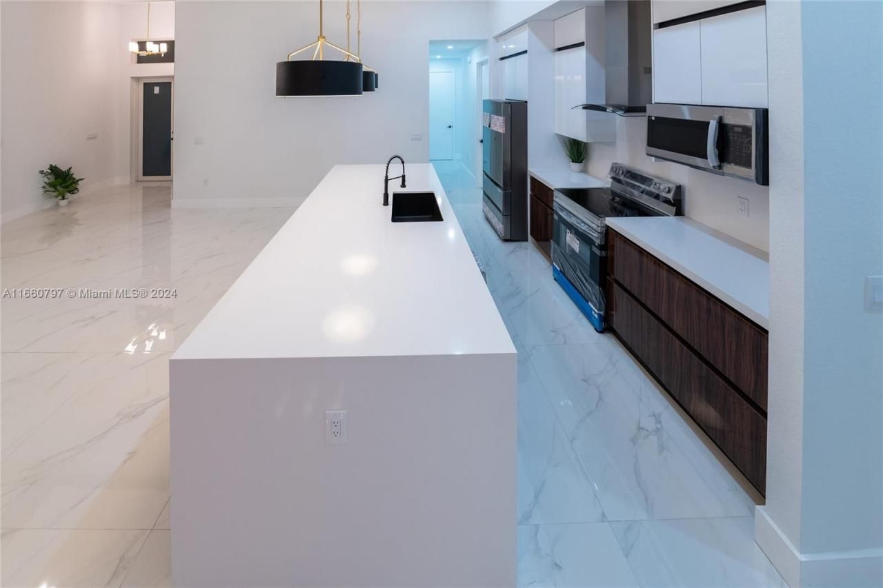 1528 SW 15th Ave, Cape Coral, FL 33991 Photo