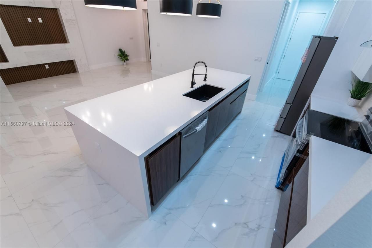 1528 SW 15th Ave, Cape Coral, FL 33991 Photo