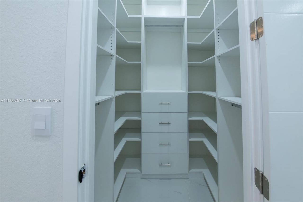 1528 SW 15th Ave, Cape Coral, FL 33991 Photo