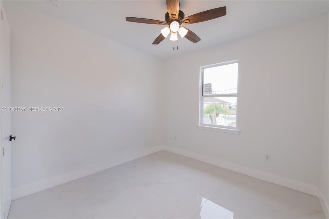 1528 SW 15th Ave, Cape Coral, FL 33991 Photo