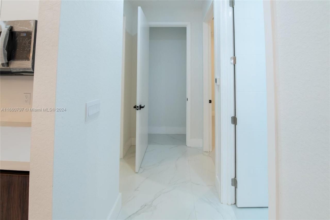 1528 SW 15th Ave, Cape Coral, FL 33991 Photo