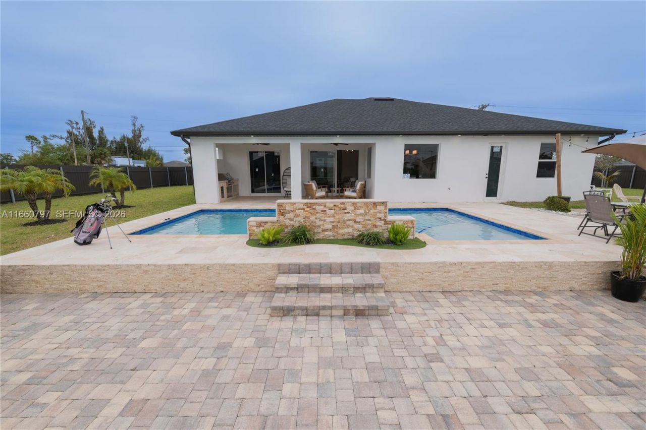 1528 SW 15th Ave, Cape Coral, FL 33991 Photo