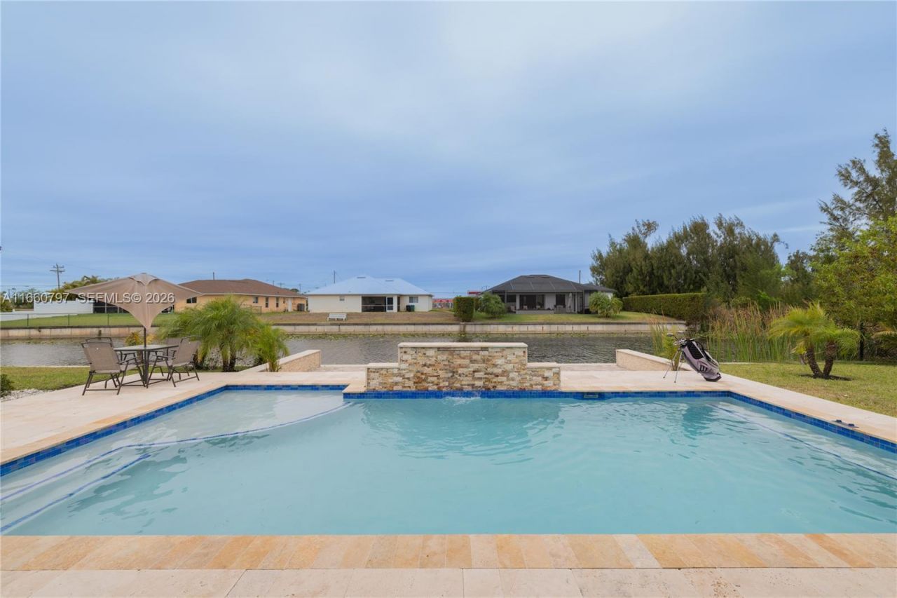 1528 SW 15th Ave, Cape Coral, FL 33991 Photo