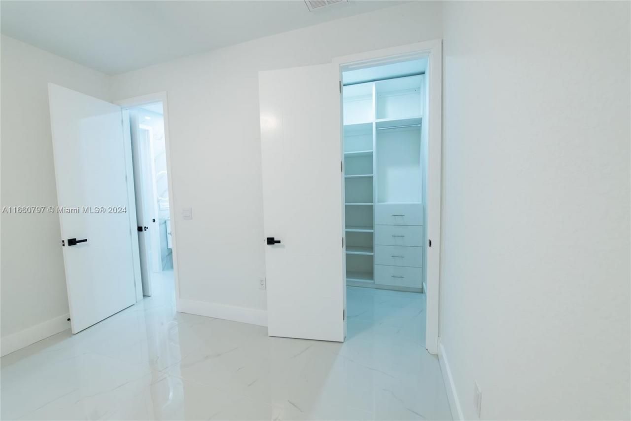 1528 SW 15th Ave, Cape Coral, FL 33991 Photo