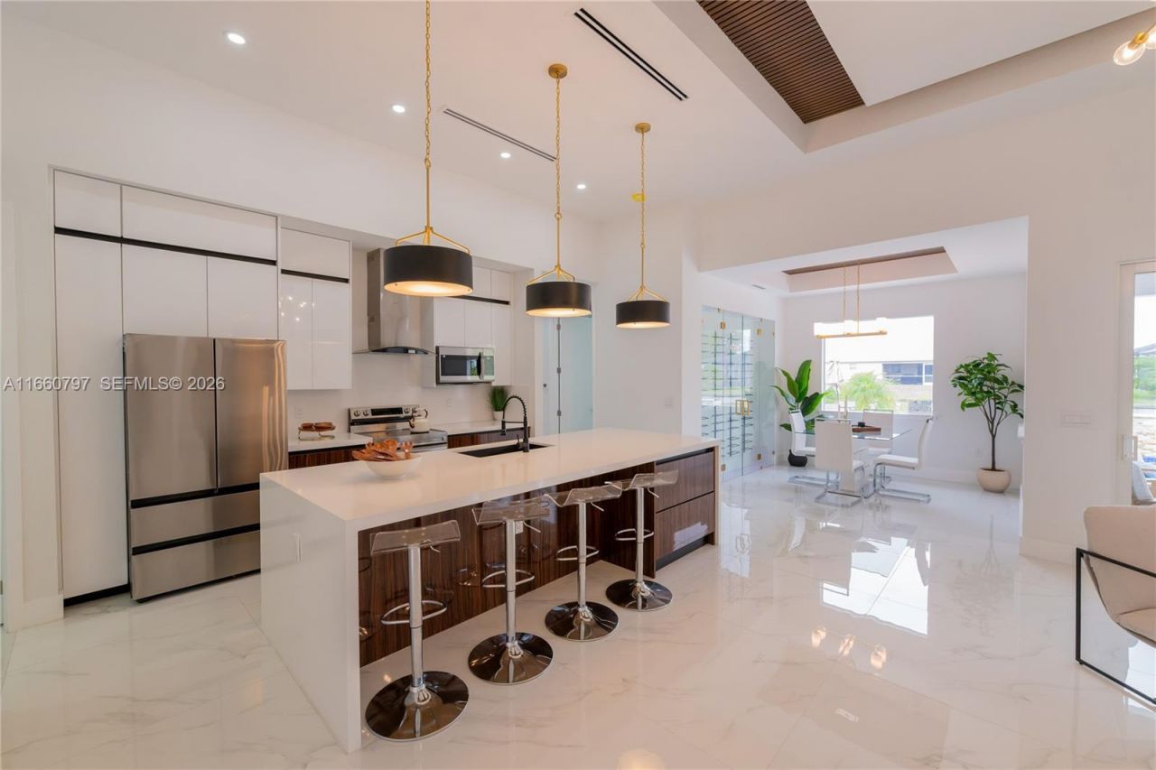 1528 SW 15th Ave, Cape Coral, FL 33991 Photo