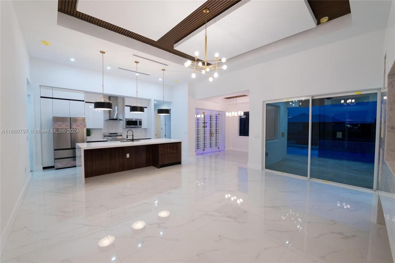 1528 SW 15th Ave, Cape Coral, FL 33991 Photo