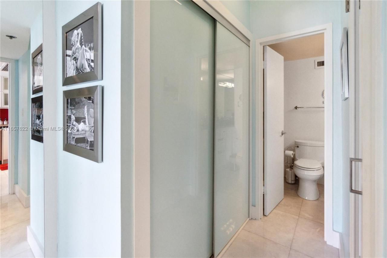 100 Lincoln Rd, Unit 1534, Miami Beach, FL 33139 Photo